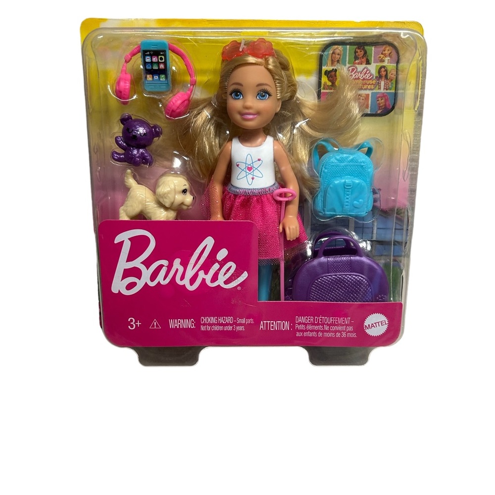 2020 Barbie Dreamhouse Adventures Chelsea Doll  w/Accessories BRAND NEW